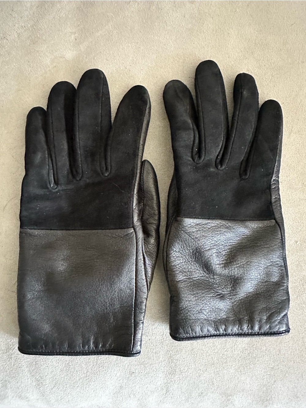Women’s Rag and Bone Black Leather Gloves, size 7 / Small